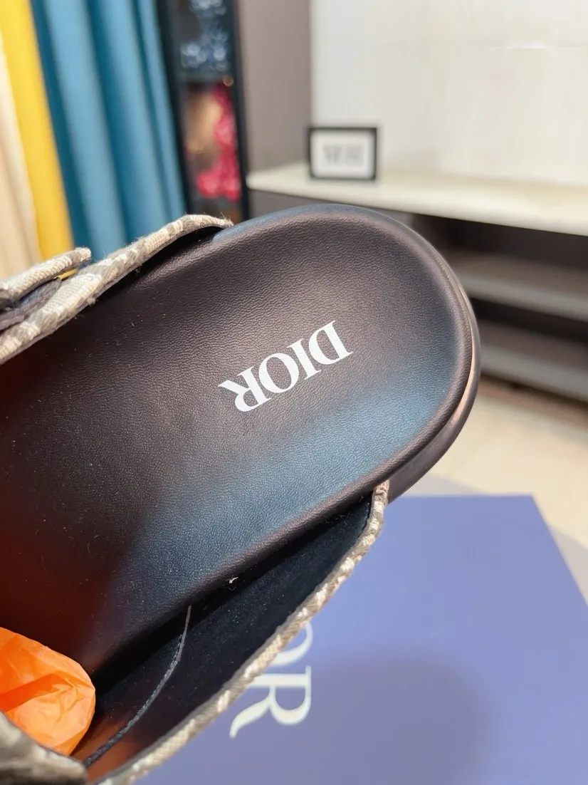Men's shoes 💰380🌸🌸【Dior】Top purchasing agent 🇮🇹 Di Street Male God half drag counter synchronization, uppers imported from Italy with D logo fabric, high-quality complex splicing craftsmanship, soles: original soles specially provided by the original factory, exclusive event molded soles super comfortable, original factory single goods, 🔍🔍high quality, you can enter and exit the counter at will, welcome to compare, size number 38-45 (order 46)